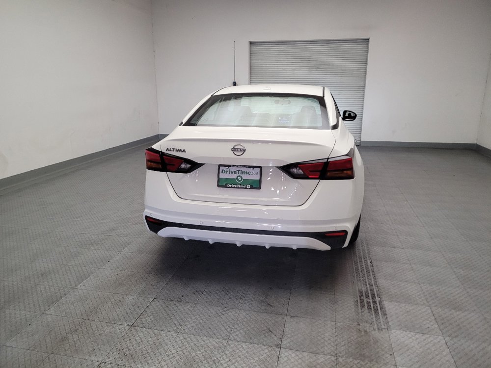 Used 2025 Nissan Altima 2.5 SV FWD image 7