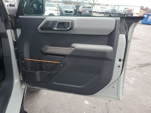 Used 2021 Ford Bronco Badlands image 29