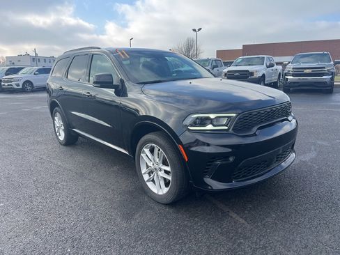Used 2024 Dodge Durango GT image 3