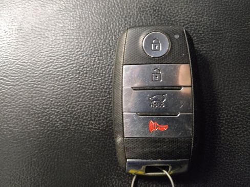 Used 2018 Kia Sorento EX FWD image 32