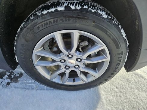 Used 2022 GMC Terrain SLT w/ LPO, Floor Liner Package image 24