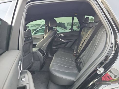 Used 2021 BMW X5 xDrive40i w/ M Sport Package AWD/4WD image 8