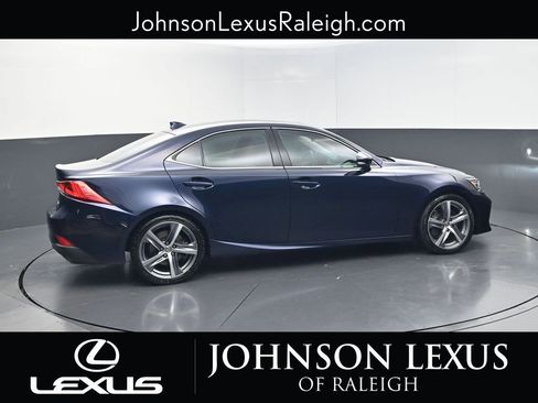 Used 2018 Lexus IS 300 AWD w/ Comfort Package image 32