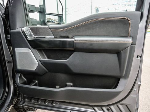 Used 2024 Ford F250 Platinum AWD/4WD image 21