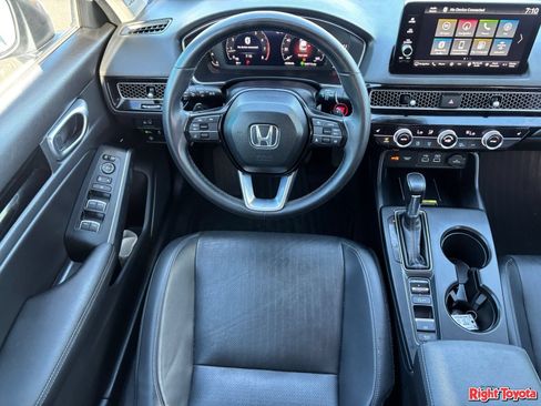 Used 2024 Honda Civic Touring image 16