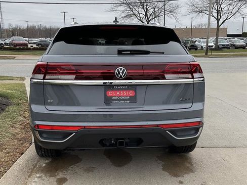 New 2026 Volkswagen Atlas Cross Sport SE image 4