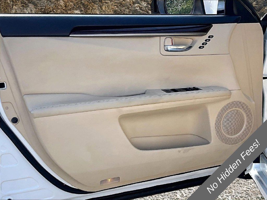 Used 2014 Lexus ES 350 w/ Luxury Package FWD image 19