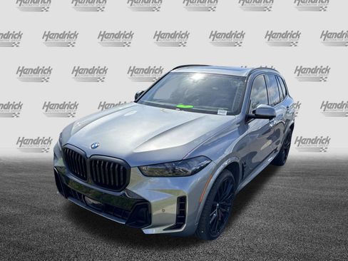 Used 2024 BMW X5 xDrive40i w/ Executive Package image 5