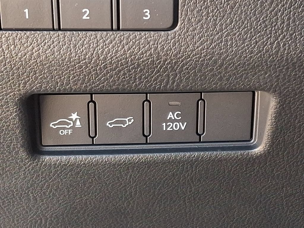 Used 2024 Lexus GX 550 w/ Accessory Package (31) AWD/4WD image 26