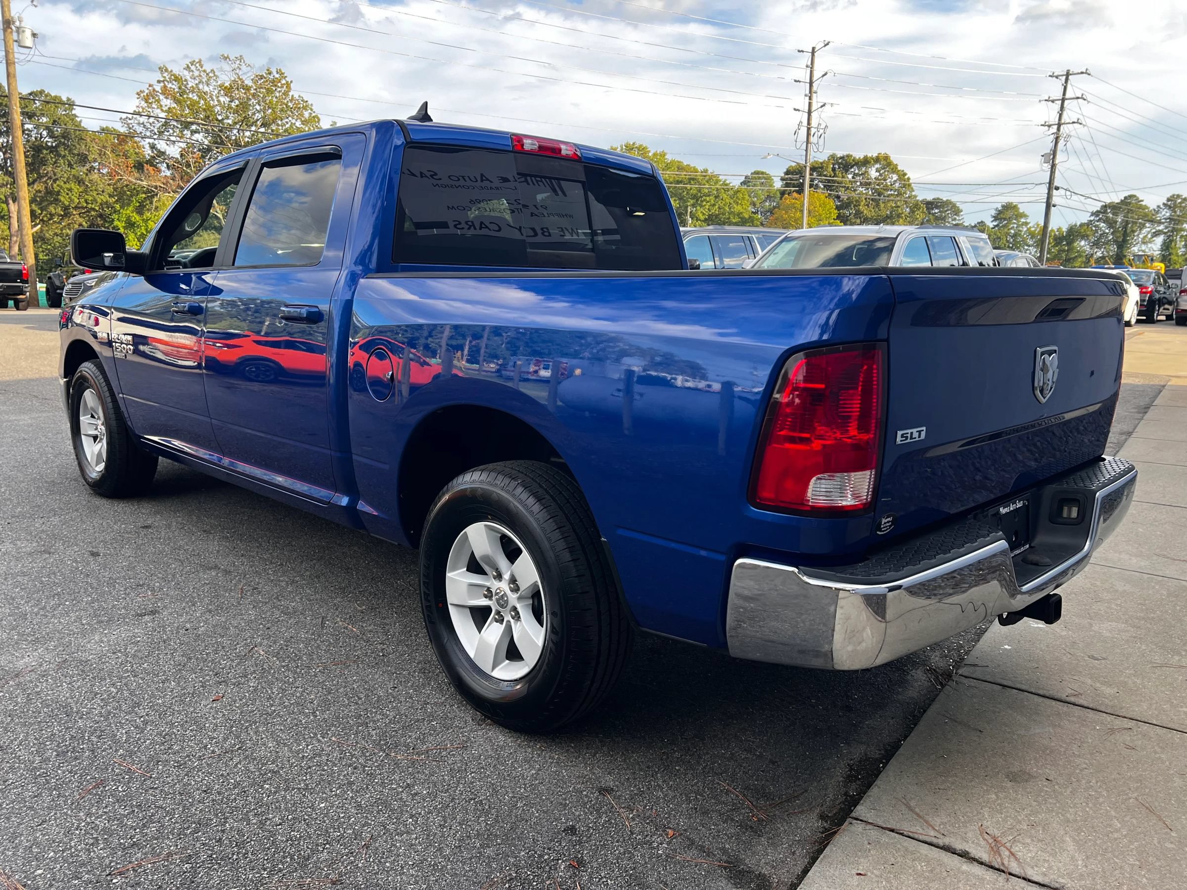 Used 2019 RAM 1500 Classic SLT w/ Luxury Group RWD image 8