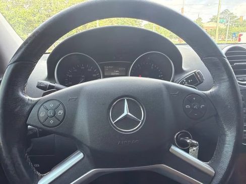 Used 2009 Mercedes-Benz ML 320 BlueTEC 4MATIC image 9