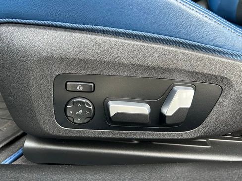 Used 2022 BMW M4 Base w/ Executive Package image 15