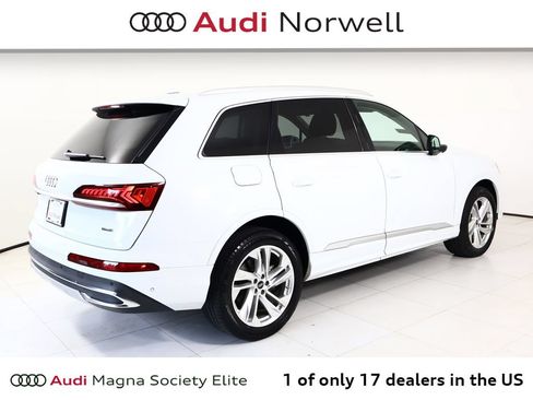 Used 2022 Audi Q7 3.0T Premium Plus w/ Premium Plus Package AWD/4WD image 19