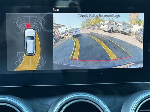 Used 2021 Mercedes-Benz GLC 300 GLC 300 image 22