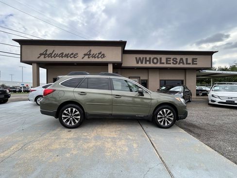 Used 2016 Subaru Outback 2.5i Limited AWD/4WD image 1