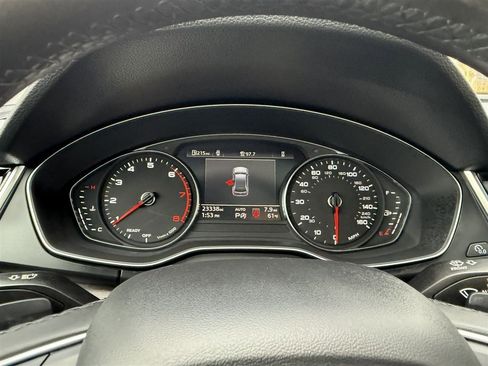 Used 2023 Audi Q5 2.0T Premium w/ Convenience Package image 32