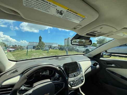 Used 2024 Chevrolet Malibu LT image 33