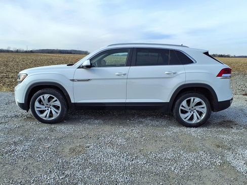 Used 2021 Volkswagen Atlas Cross Sport SEL image 34
