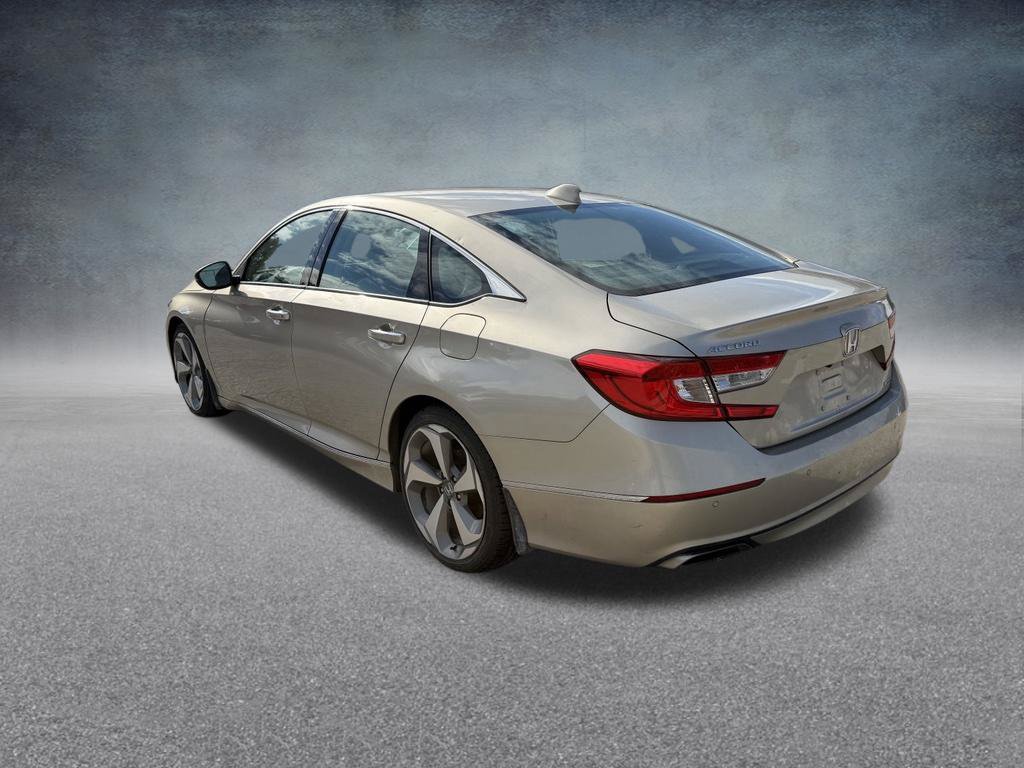 Used 2018 Honda Accord Touring image 4