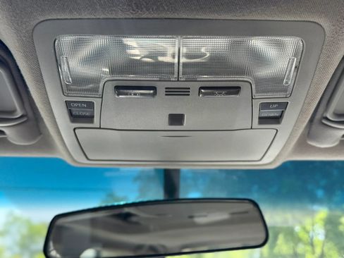 Used 2012 Toyota Camry SE FWD image 28
