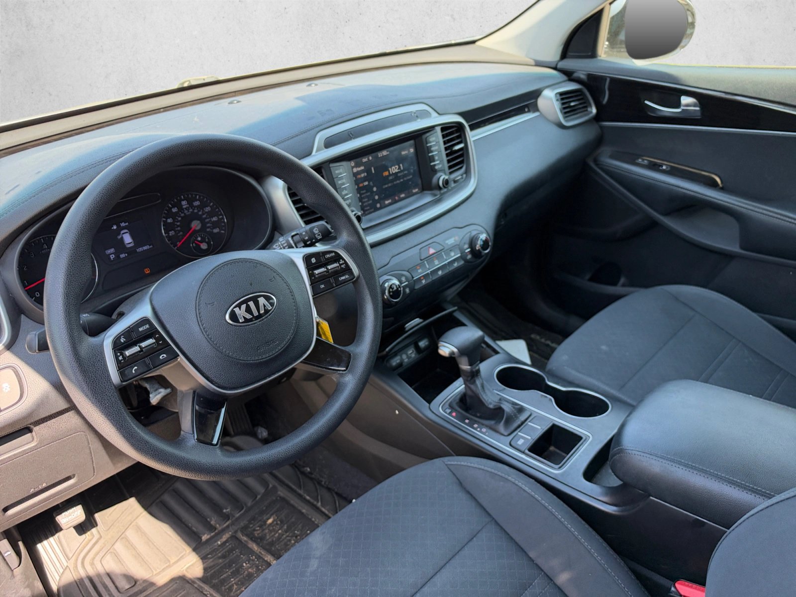 Used 2020 Kia Sorento FWD V6 image 10