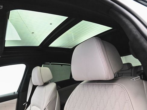 Used 2023 BMW X6 xDrive40i w/ Executive Package image 33