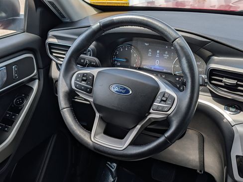 Used 2020 Ford Explorer XLT w/ Equipment Group 202A image 18