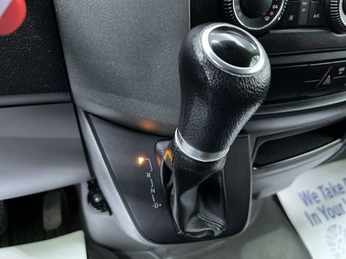 Used 2018 Freightliner Sprinter 2500 image 22