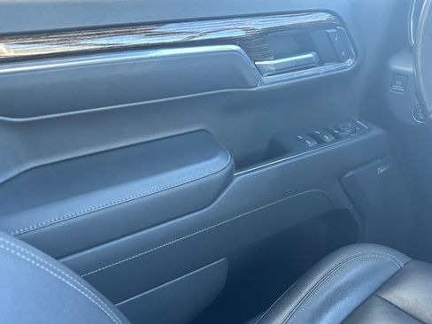 Used 2022 GMC Sierra 1500 Elevation w/ Elevation Premium Package image 30