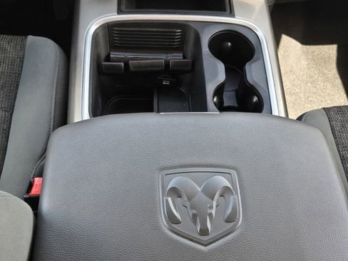 Used 2019 RAM 1500 Big Horn image 22