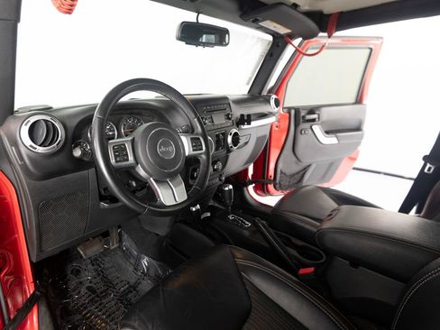 Used 2015 Jeep Wrangler Unlimited Sport AWD/4WD image 13