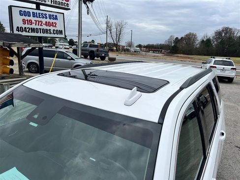 Used 2015 Chevrolet Tahoe LT image 11