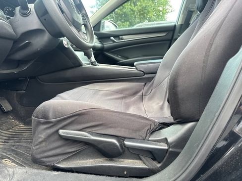 Used 2018 Honda Accord LX image 8