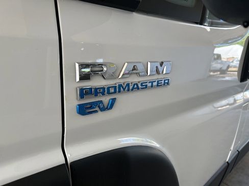 Used 2024 RAM ProMaster 3500 w/ Delivery Van Package FWD image 17
