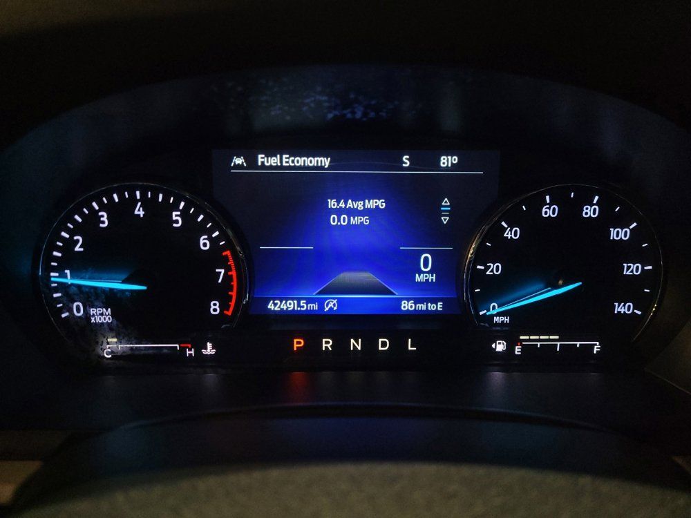 Used 2024 Ford Explorer XLT RWD image 23