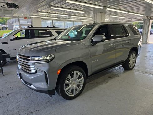 Used 2024 Chevrolet Tahoe High Country w/ Premium Package image 2