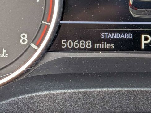Used 2024 Nissan Rogue SV FWD image 29