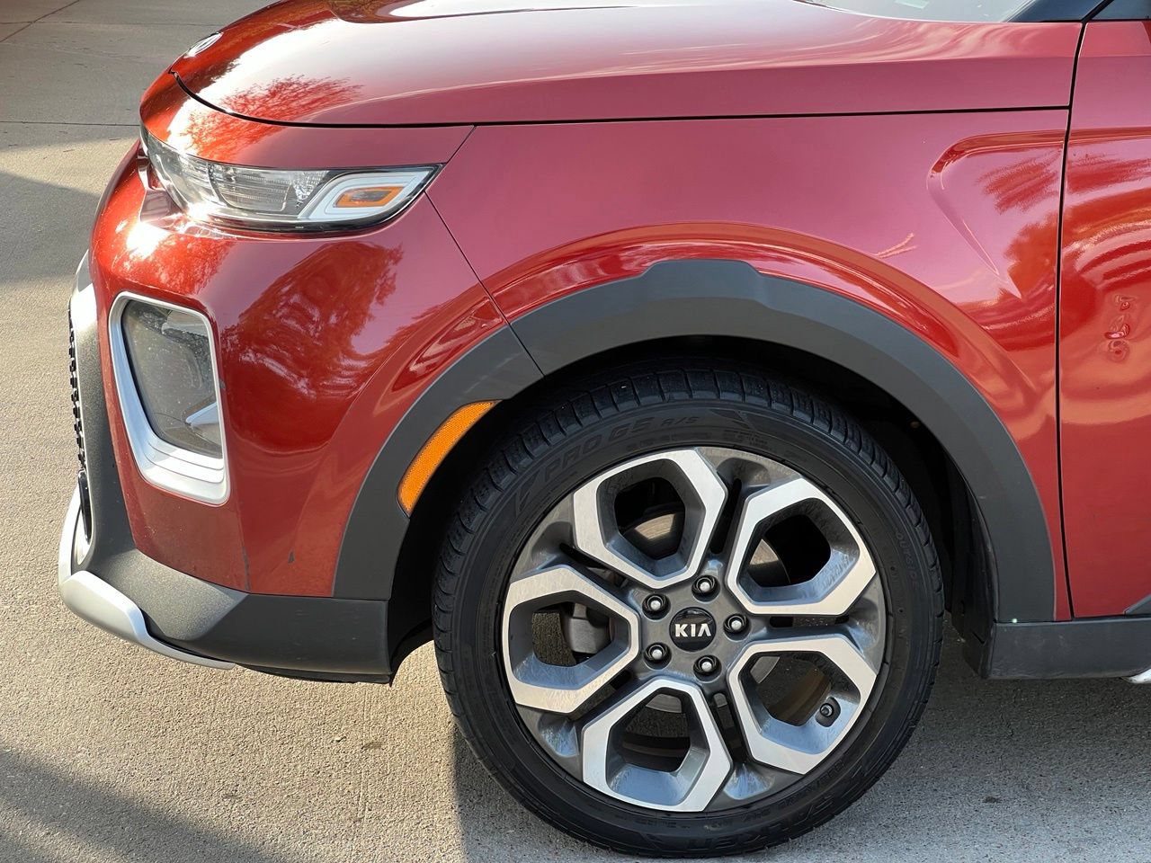 Used 2020 Kia Soul X-Line FWD image 24