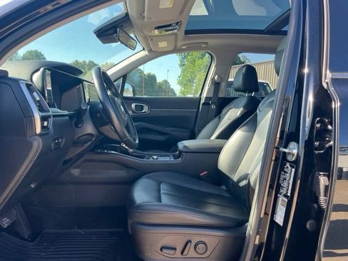 Used 2021 Kia Sorento S w/ Panoramic Sunroof Package FWD image 7