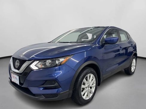 Used 2022 Nissan Rogue Sport S image 4