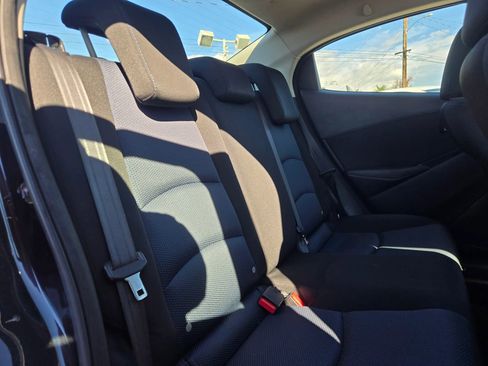 Used 2018 Toyota Yaris iA image 17