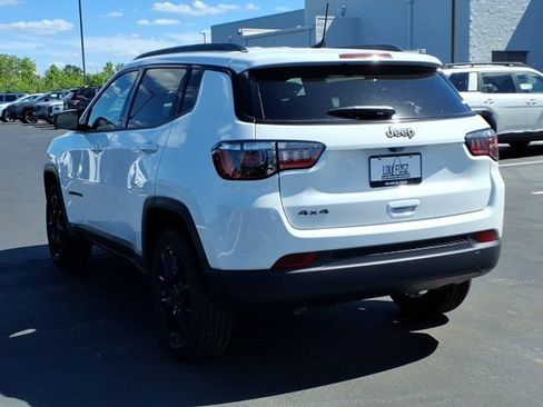 New 2026 Jeep Compass Latitude AWD/4WD image 4