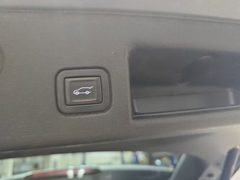 Used 2024 Chevrolet Equinox LT AWD/4WD image 17