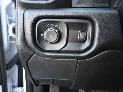 Used 2022 RAM 3500 Big Horn image 42