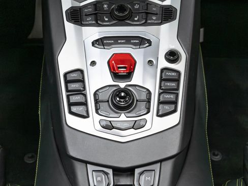 Used 2015 Lamborghini Aventador LP 700-4 AWD/4WD image 24