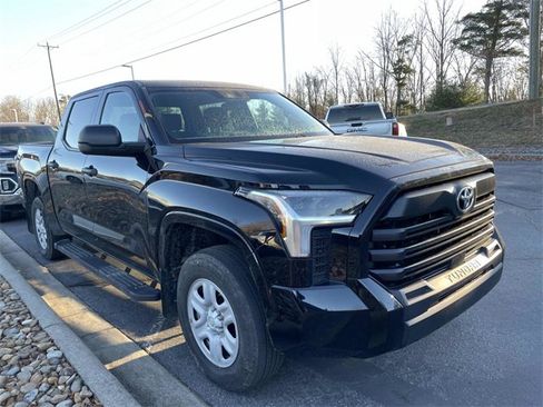 Used 2022 Toyota Tundra SR image 6