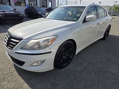 Used 2012 Hyundai Genesis 3.8 w/ Premium Pkg