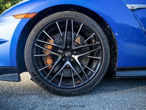 Used 2024 Nissan GT-R AWD/4WD image 50