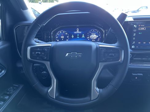 Used 2023 Chevrolet Silverado 1500 RST w/ Z71 Off-Road Package image 18