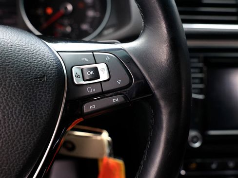 Used 2017 Volkswagen Passat 1.8T R-Line image 26